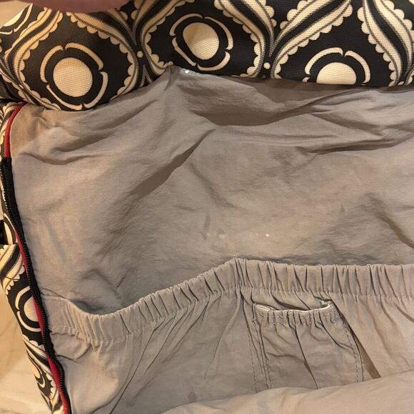 Petunia Pickle Bottom Black & Cream Baby Diaper Bag Tote (Large) - Picture 5 of 6